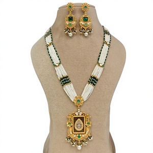 Ensemble collier et boucles d'oreilles chic en alliage plaqué or avec zircon et perle d'imitation pour femmes, bijoux de mariage, style vintage - Product Image 2