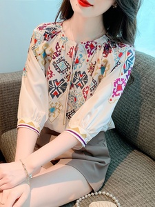Boutique all'ingrosso 2024 estate nuovo stile elegante stile etnico stampato <span class=keywords><strong>camicie</strong></span> da <span class=keywords><strong>donna</strong></span> a maniche medie - Product Image 4