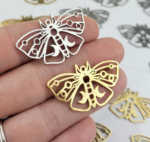 Mode acier inoxydable creux insecte papillon lune pendentif collier personnalisé plaqué or 18 carats couleur senior femmes charme collier - Product Image 1