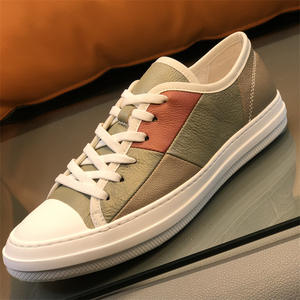 Chaussures en cuir décontractées pour hommes de Style britannique Tendance jeunesse avec hauteur à lacets augmentant et caractéristique imperméable à l'eau Correspondance des couleurs - Product Image 4