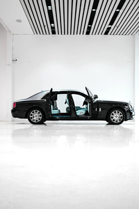 Rolls-Royce Ghost Usado, Sedán de Lujo Exclusivo con Distancia Entre Ejes Extendida, 2020-2022, <span class=keywords><strong>Limo</strong></span>, Volante a la Izquierda, Turbo, Neumáticos R19, Color Oscuro - Product Image 6