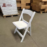 Chaise de banquet pliable empilable en résine, structure solide en PP, anti-rayures, mobilier pour événements et mariages, pour les distributeurs en gros