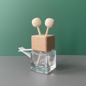 Botol kaca Diffuser, stok besar 8ml klip ventilasi persegi otomatis minyak esensial parfum udara mobil - Product Image 2