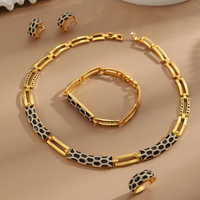Élégant Ensemble de Bijoux Léopard en Acier Inoxydable Goutte d'Huile Carrés Noirs et Blancs Boucles d'Oreilles Bague Bracelet Collier pour Banquet Femme