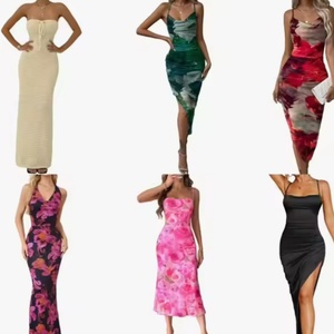 Vêtements d'occasion de marque Ttnt pour femmes : robes, t-shirts, petites chemises, pantalons, jupes, styles variés - Product Image 1