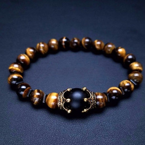Nouveau Bracelet de Luxe pour Homme en Alliage avec Couronne, Œil de Tigre et Perles en Pierre, Style Chrétien Religieux Tendance avec Agate comme Pierre Principale - Product Image 2