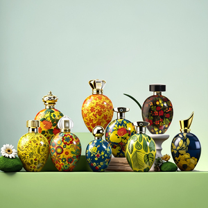 Vente en gros <span class=keywords><strong>de</strong></span> flacons <span class=keywords><strong>de</strong></span> <span class=keywords><strong>parfum</strong></span> en verre imprimés par transfert d'<span class=keywords><strong>eau</strong></span> <span class=keywords><strong>de</strong></span> 50 ml et 100 ml avec bouchon doré - Product Image 1