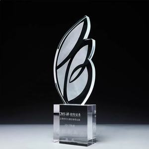 गुंगझोउ थोक अनुकूलित k9 स्पष्ट क्रिस्टल ग्लास ट्रॉफी पुरस्कार जस्ता मिश्र धातु पंख आकार नर्तक डिजाइन नए अनुकूलित स्टार लोक - Product Image 2