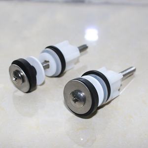 SS304 acier inoxydable et POM <span class=keywords><strong>WC</strong></span> couvercle <span class=keywords><strong>de</strong></span> siège <span class=keywords><strong>de</strong></span> toilette boulons d'installation vis couvercle <span class=keywords><strong>de</strong></span> toilette boulons <span class=keywords><strong>de</strong></span> montage <span class=keywords><strong>Kit</strong></span> <span class=keywords><strong>de</strong></span> vis - Product Image 3