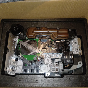 Cuerpo de válvula de transmisión 725,0 genuino con unidad de control TCU A7252709011 A0009015000 A7252701905 para <span class=keywords><strong>mercedes</strong></span>-benz <span class=keywords><strong>EC</strong></span> GLC GLE 9 - Product Image 1