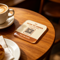 Autocollant de menu NFC en PVC personnalisé OEM, code QR double fonction, scanner pour consulter, bande magnétique, menu numérique, panneau de table pour café, restaurant