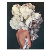 Affiche sur toile moderne minimaliste avec des roses en plumes, art mural scandinave, peinture créative de tête de femme avec des fleurs