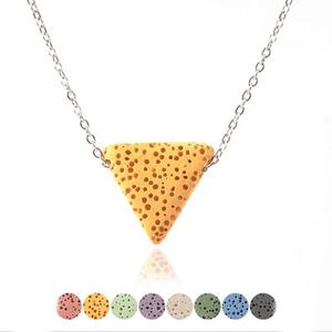 Collar triangular de piedra de Lava, difusor de aceite esencial, aromaterapia, piedra de roca volcánica - Product Image 2