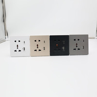 Enchufe de Pared Universal BENDI C20 10A 220V de 5 Pines con USB-A+C PD, Carga Rápida, Panel de PC Ignífugo, Estándar IP22, Conexión a Tierra, 4 Colores