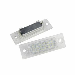 Luces LED para Matrícula de Volkswagen 3B5943021B, Luz Blanca, Carcasa Transparente, Distancia entre Orificios de 205 mm, Tipo Empotrado - Product Image 2