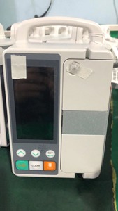 医療用シングルチャンネル注入ポンプIVペリスタティックミニポータブルボリューム注入Ivポンプ人間用 - Product Image 5