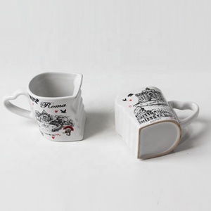Tasse à café pour couple avec poignée en forme de cœur romantique SWT |   Tasse en céramique imprimée avec un monument de Rome |   Tasse à café ou à thé souvenir pour voyage, mug cadeau - Product Image 4