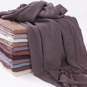 Zifeng OEM moda 100% rayón Color sólido doblado fino arruga fina transpirable suave bufanda pañuelo chal - Product Image 3