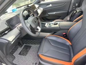 Voiture d'occasion en stock - Changan Uni-V 2025 1.5t 500bar <span class=keywords><strong>Elite</strong></span> LHD Berline Automatique Puissante Sûre Stable pour Usage Quotidien Familial - Product Image 4