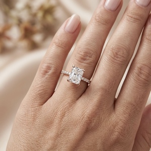 Anillo de Compromiso de Lujo con Corte Radiante, Cultivado en Laboratorio, para Mujer, Chapado en Oro Rosa de 10K, con Halo Oculto, Joyería para Boda - Product Image 1