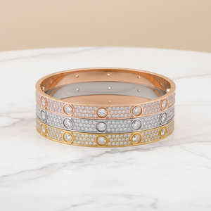Bracelets Joncs Tendance Jessy Fashion pour Enfants en Acier Inoxydable Plaqué Or 18K avec Breloque SCREW LOVE – Idéal Anniversaire - Product Image 2