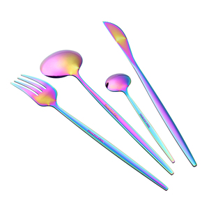 Bộ Dao Kéo Bằng Thép Không Gỉ Phong Cách Bồ Đào Nha Nhiều Màu Bán Sỉ Bộ Thìa Nĩa Dao Nĩa Màu Vàng Mờ - Product Image 1