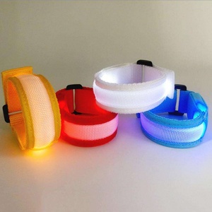 Gafas de Difracción de Corazón para Festivales, Montura de Plástico, Gafas 3D con Efecto de Fuegos Artificiales, Gafas 3D de Difracción de Papel con Forma de Corazón y Efecto Arcoíris para Fiestas - Product Image 4