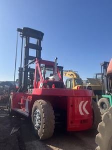 Montacargas Diésel Usado Kalmar de 30 y 42 Toneladas, de Bajo Precio, con Mástil Hidráulico Manual de 2 Etapas, Todoterreno, Marca Japonesa ISUZU - Product Image 6