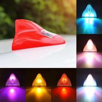 Feux arrière clignotants LED de haute qualité en forme d'aileron de requin avec antenne de voiture à énergie solaire – Nouveaux accessoires extérieurs