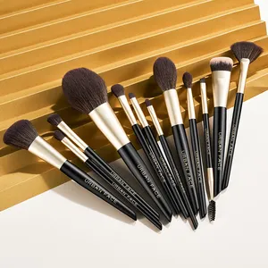 Spazzole con Logo personalizzato 2024 trucco cosmetico sintetico di nuova qualità vegano nero per il trucco all'ingrosso 12 pezzi Set di pennelli per il trucco