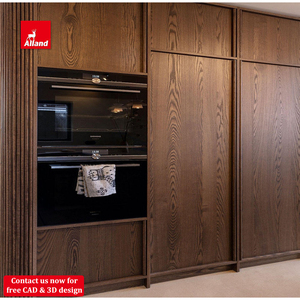 Gabinetes de Cocina Modernos de Madera Oscura con Encimera de Piedra Natural y Chapa de Madera de AllandCabinet para Constructores de Casas de Lujo Personalizadas - Product Image 3