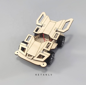 Coche de Carreras de Madera con Forma Geométrica de Cuatro Ruedas Motrices, Modelo X44 - Juguete Educativo para Niños de 5 a 7 Años, Unisex - Product Image 2