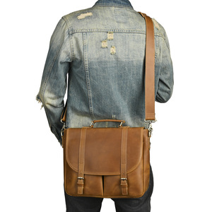 Bolso Bandolera de Cuero Crazy Horse para Hombre, Color Marrón Oscuro, Gran Capacidad, Resistente, Estilo Casual de Negocios - Product Image 1