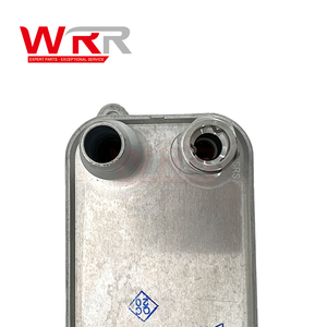 0995001100 2742000100 Refroidisseur d'huile pour Benz W205 W213 C300 GLC300 – Échangeur de chaleur fiable en aluminium pour la lubrification du moteur - Product Image 6