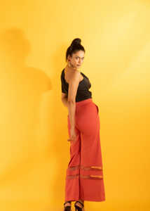 Conjunto de dos piezas Black Fire para mujer, elegante conjunto de dos piezas con diseño audaz, estilo moderno, ajuste cómodo para fiestas y ocasiones informales. - Product Image 4