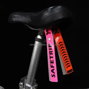 Großhandel mehrfarbig verfügbar hohe sichtbarkeit fahrrad reflektierendes band clip rennrad sattel reflektierender streifen für sicherheitsschild