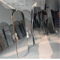 Miroir de maquillage sur pied, grand et long, avec cadre en métal, fourni par l'usine