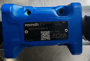 Válvula Direccional R901278744 4WE10J5X/EG24N9K4/M - Product Image 4