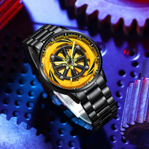 Envío de la gota Creative Anime Wheel Hub Watch Tridimensional Hollow Men's Watch Reloj de cuarzo genuino de gama alta - Product Image 3