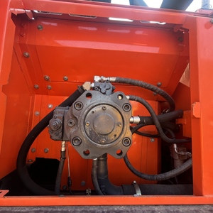 Excavadora Doosan DX300LC 9C 32T Tier 3 con Motor Isuzu, Engranaje y Bomba para Soporte de Minería Africana y Mantenimiento de Carreteras de Transporte - Product Image 3