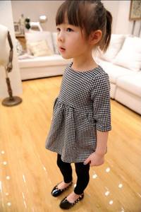 Ropa Infantil Exclusiva, Vestido de Muñeca a Cuadros para Niñas - Product Image 2