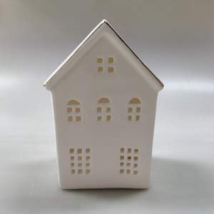 งานฝีมือเซรามิกสีขาวขนาดเล็กทำด้วยมือของประดับบ้านหมู่บ้านคริสต์มาสสำหรับตกแต่งบ้านหรือของขวัญของที่ระลึก - Product Image 6