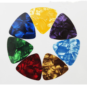 Púas de Guitarra de Celuloide con Logotipo Personalizado, Púas de Guitarra de Alta Calidad con Pintura Colorida para Plectro de Guitarra - Product Image 2