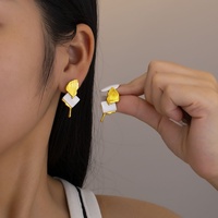 Boucles d'oreilles tendance vintage en acier inoxydable pour femme, motif géométrique, coquille d'ormeau, cœur ajouré en forme de C, plaqué or 18 carats, à clipser