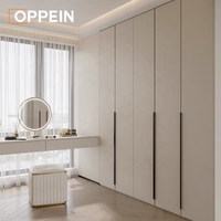 Armoire moderne en U avec tiroirs intégrés, grande armoire de chambre à coucher avec coiffeuse