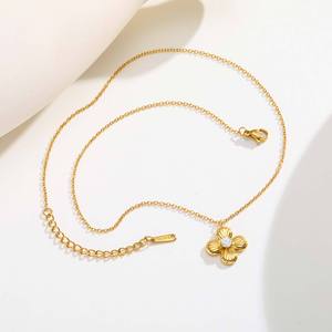 Trendy Tarnish Free Flower <strong>Charm</strong> Necklaces Women Gold Plated <strong>Bowknot</strong> Butterfly <strong>Pendant</strong> Necklace - Product Image 2