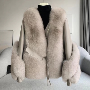 Ultimi Modelli di Cappotti Invernali da Donna in <span class=keywords><strong>Pelliccia</strong></span> di Volpe Soffice, Giacche in <span class=keywords><strong>Pelle</strong></span> con <span class=keywords><strong>Pelliccia</strong></span> Spessa Antivento <span class=keywords><strong>e</strong></span> Cintura con Nappine - Product Image 2