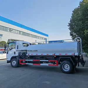 Réservoir d'eau de qualité alimentaire en acier inoxydable Isuzu 5000 ltr prix 4x2 camion de transport d'eau potable