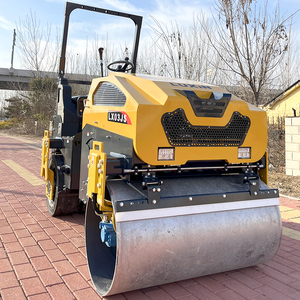 Straßenwalze 3 Tonnen Doppeltrommel Vibrationswalze Verdichterwalze für Asphaltstraßenbau - Product Image 6