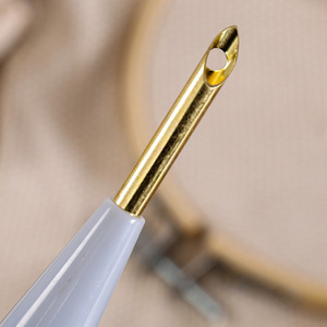 Poinçon <span class=keywords><strong>Aiguille</strong></span> En Plastique Artisanat <span class=keywords><strong>Magique</strong></span> Broderie Stylo Poinçon <span class=keywords><strong>Aiguille</strong></span> Réglable Broderie Stylo <span class=keywords><strong>Couture</strong></span> Broderie Outils - Product Image 5